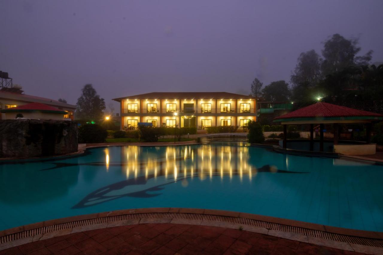 Blue Country Resort Panchgani Extérieur photo