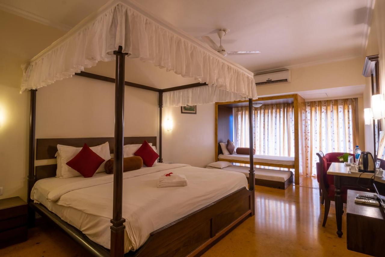 Blue Country Resort Panchgani Extérieur photo